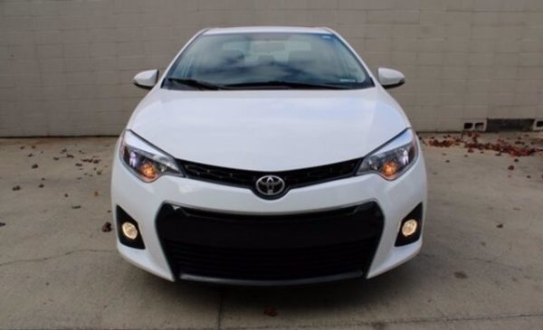 2016 TOYOTA COROLLA S LHD