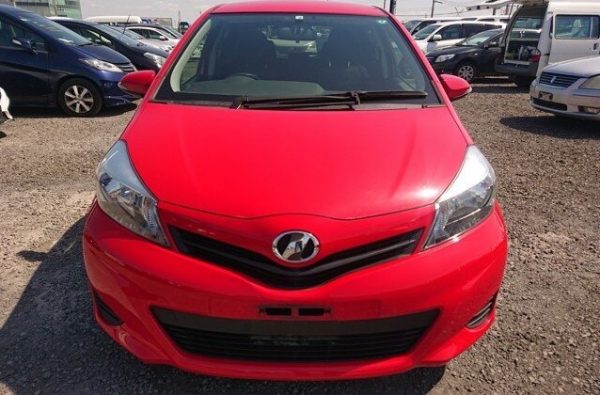 2014 TOYOTA VITZ F SMILE EDITION RHD