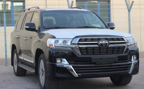 2021 TOYOTA LAND CRUISER VXR EXCECUTIVE LOUNGE LHD