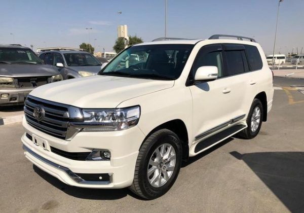 2019 TOYOTA LAND CRUISER V8 RHD