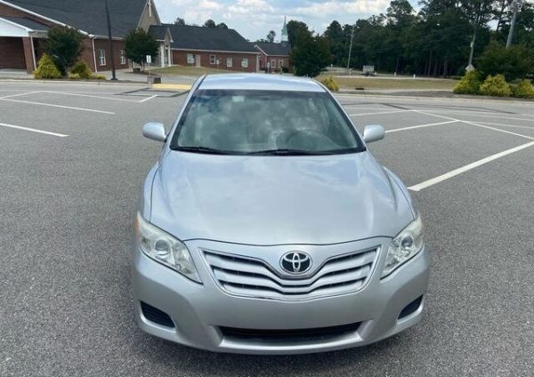 2010 TOYOTA CAMRY LE LHD